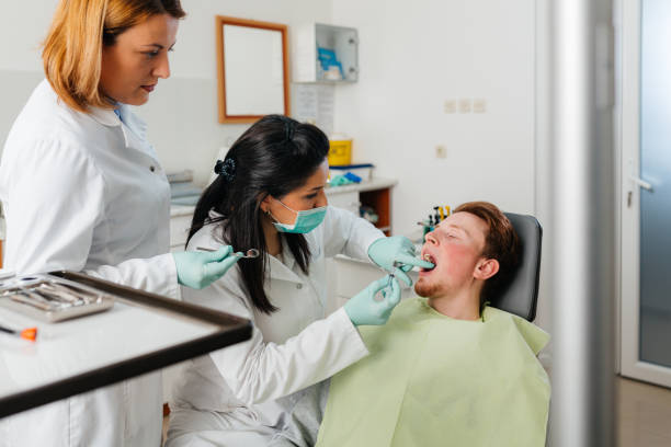 Best Emergency Tooth Extraction in Venus, TX